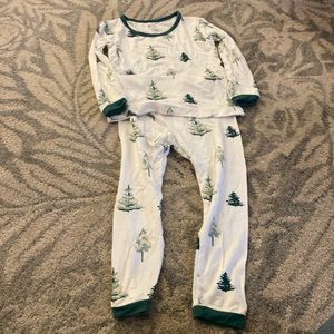 Kyte Baby 3T Green Tree Ling Sleeve pajamas
